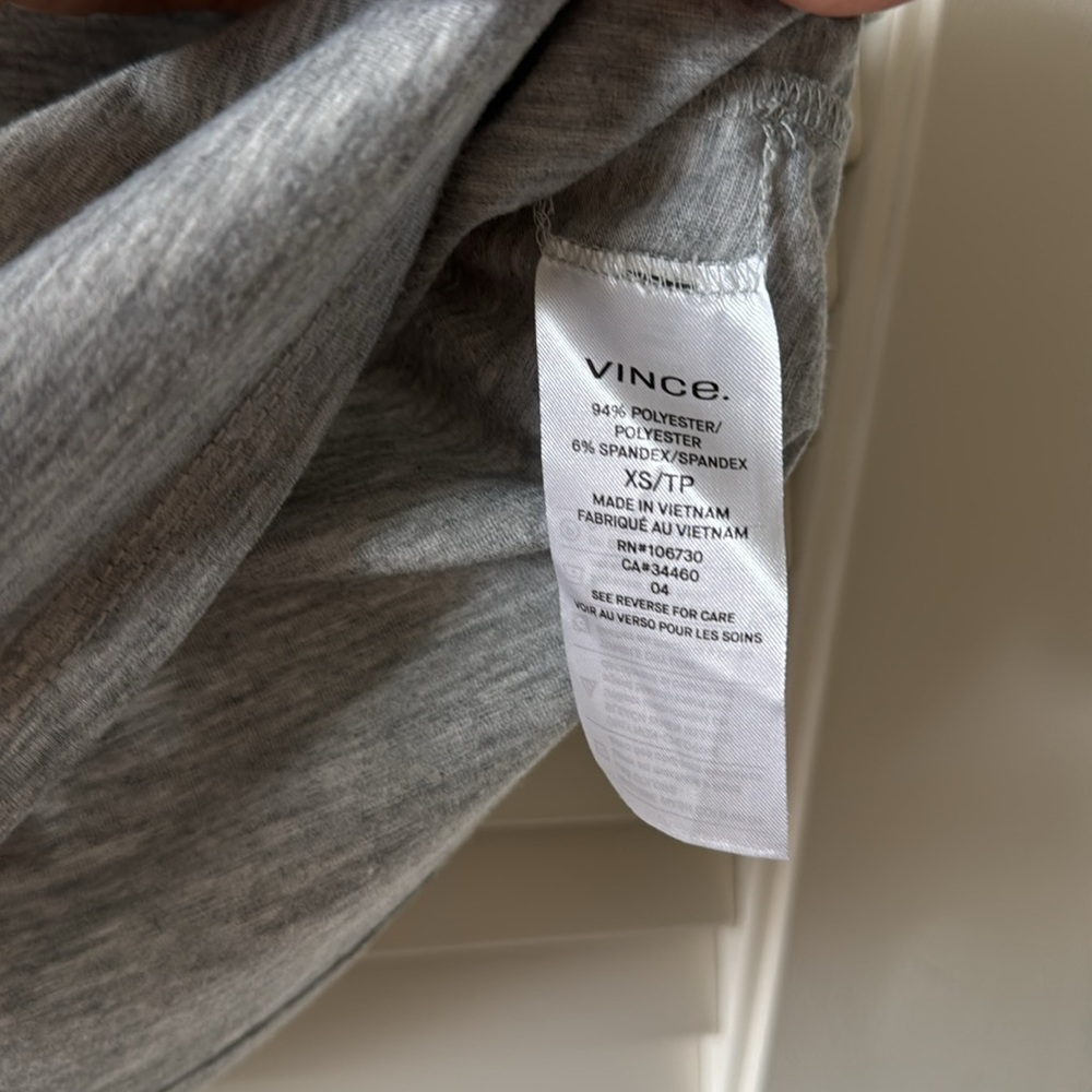 NWT Vince Heather Grey Short Sleeve Turtleneck Top XS - Picture 4 of 4